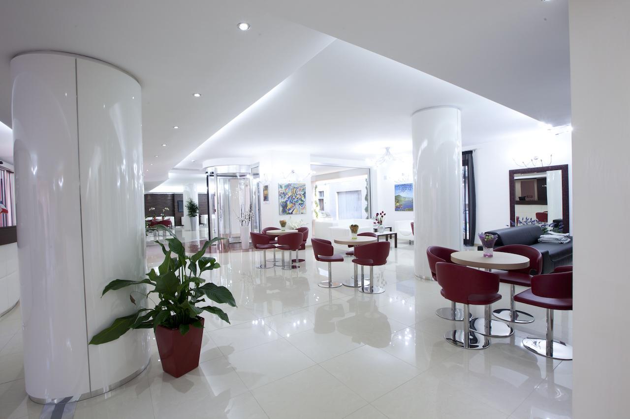 Hotel Eridano Sannazzaro de' Burgondi Bagian luar foto